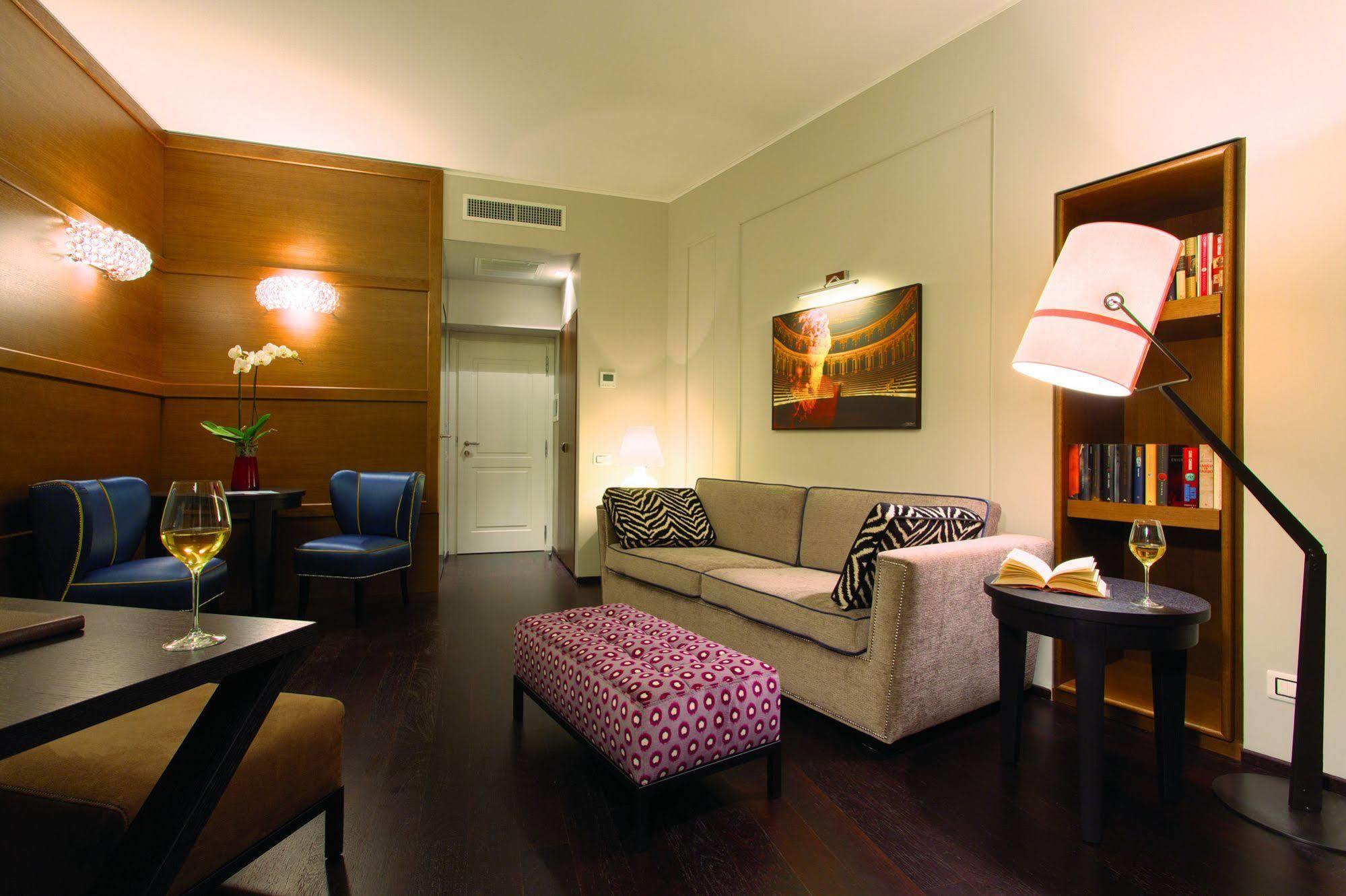 Stendhal Luxury Suites Hotel 4*