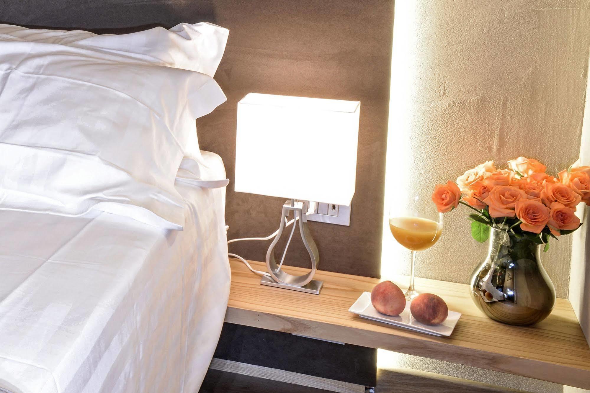 Guest house Sun Luxury Pantheon 3*