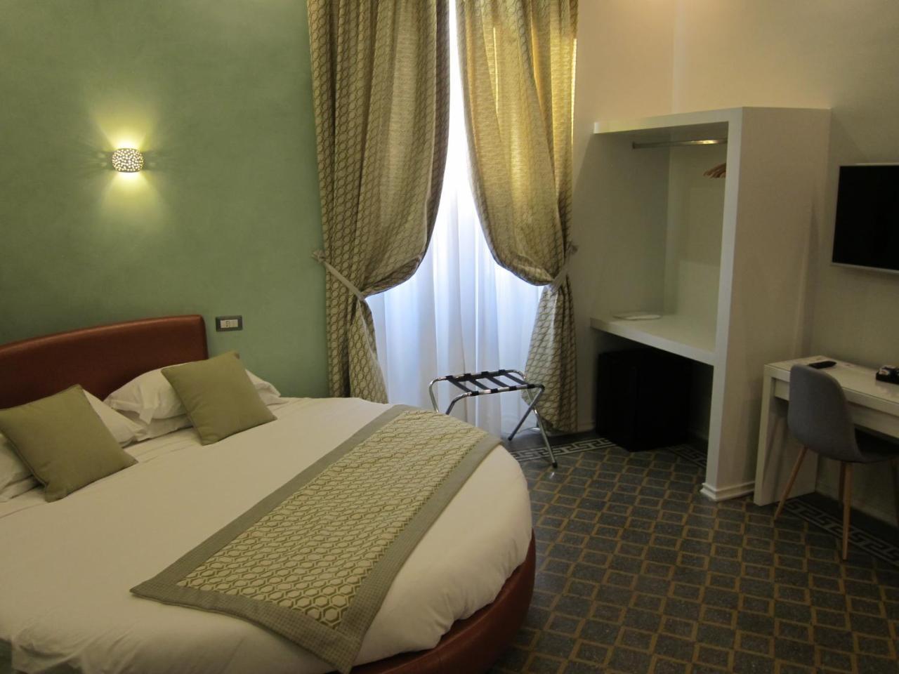 Collina 2* Rome