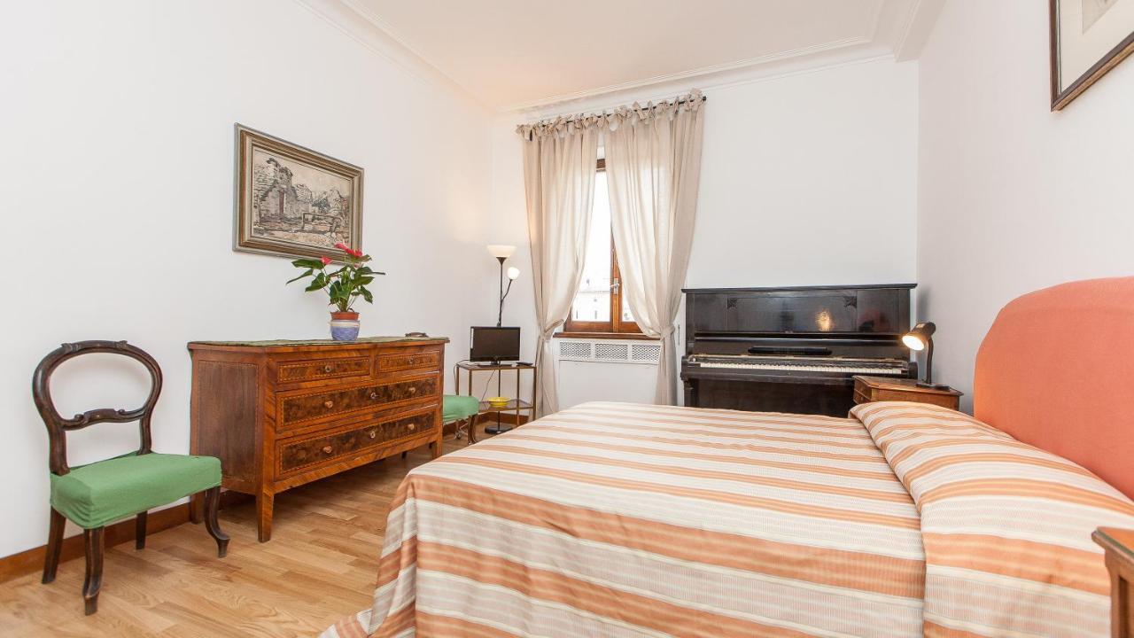 In Ancient View Apartment *