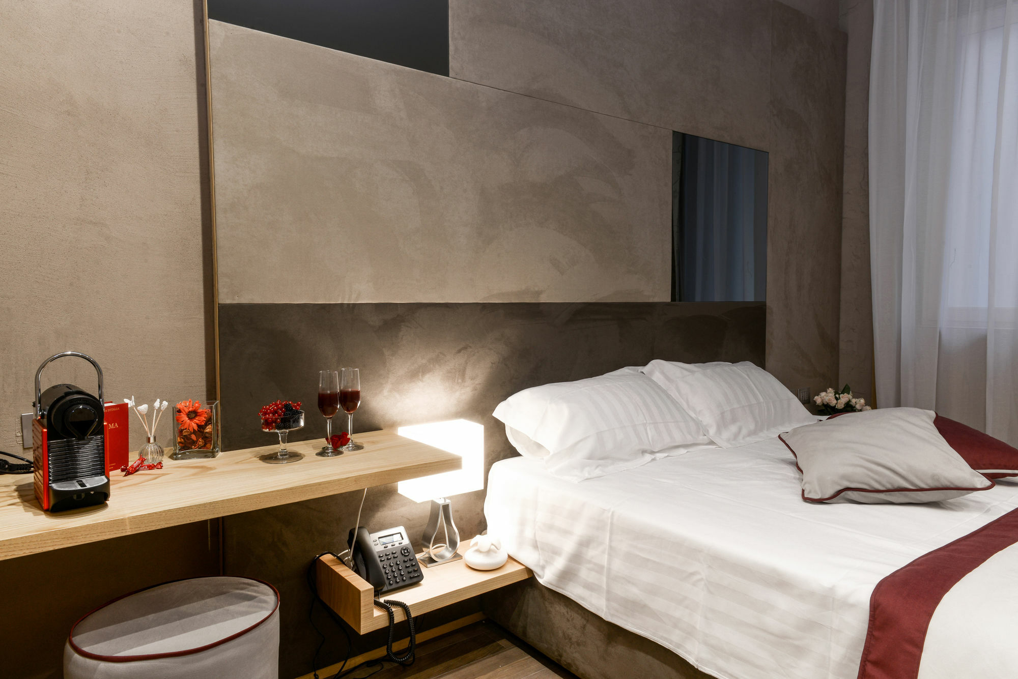 Guest house Sun Luxury Pantheon 3*