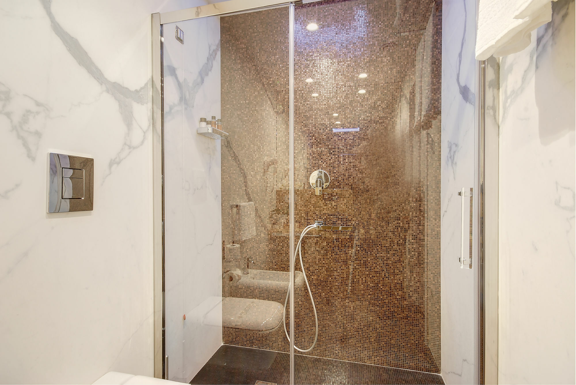 Sun Luxury Pantheon Rome