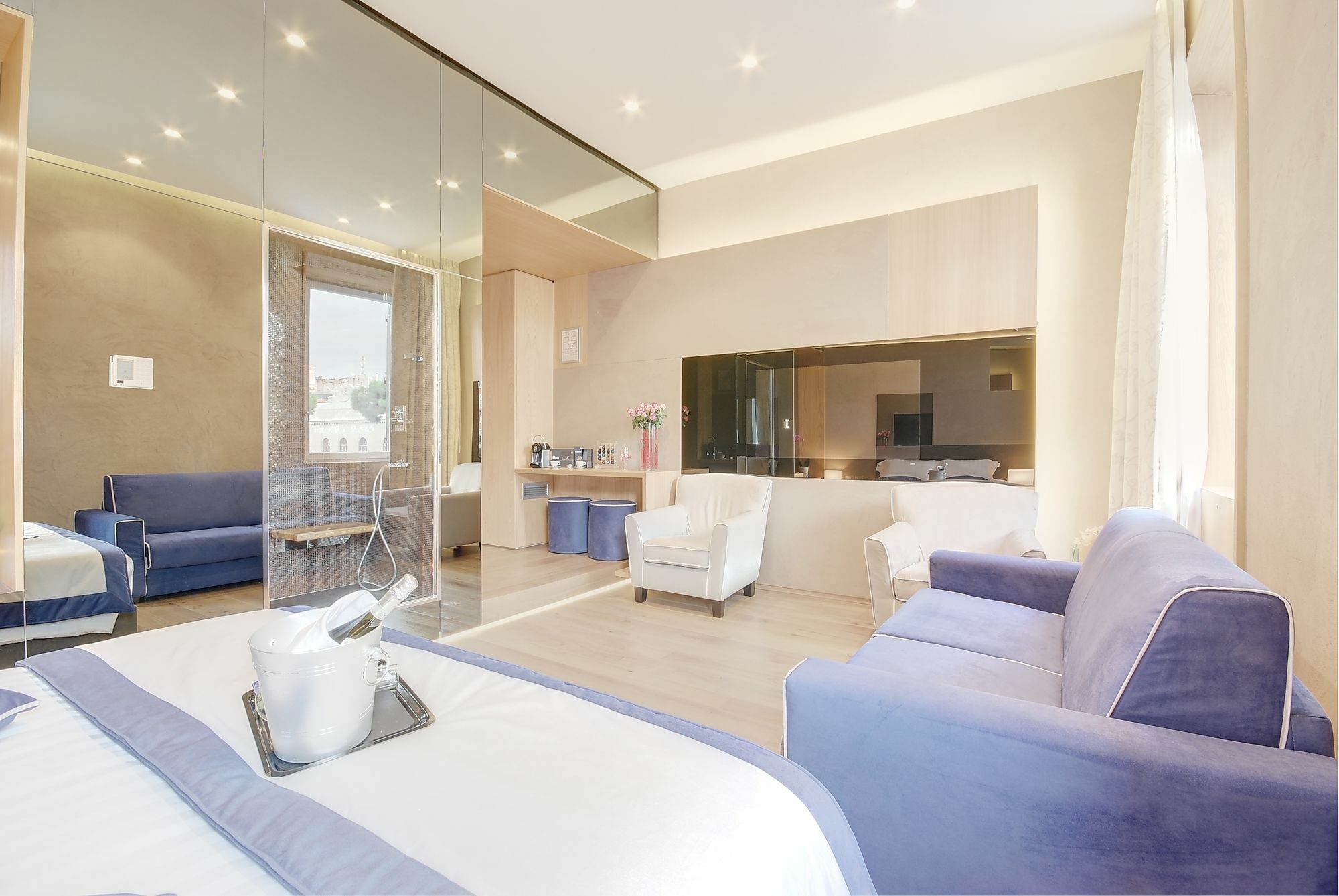 Sun Luxury Pantheon Rome
