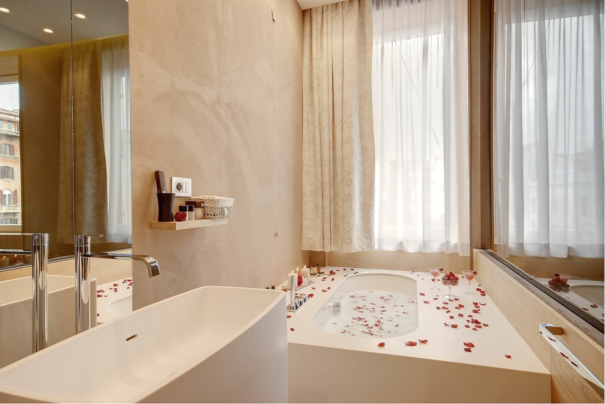 Guest house Sun Luxury Pantheon