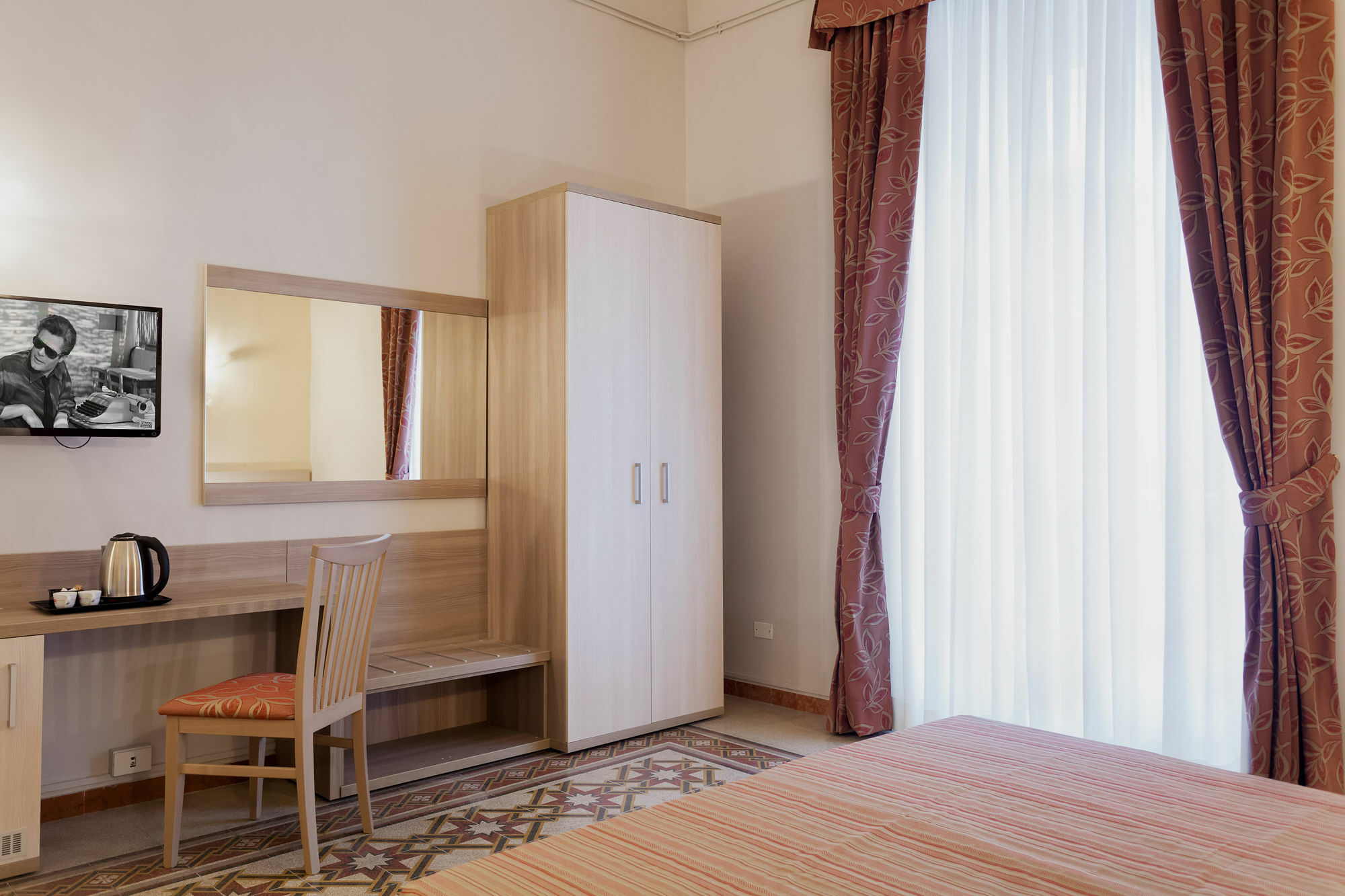 Domus Napoleone 3* Rome