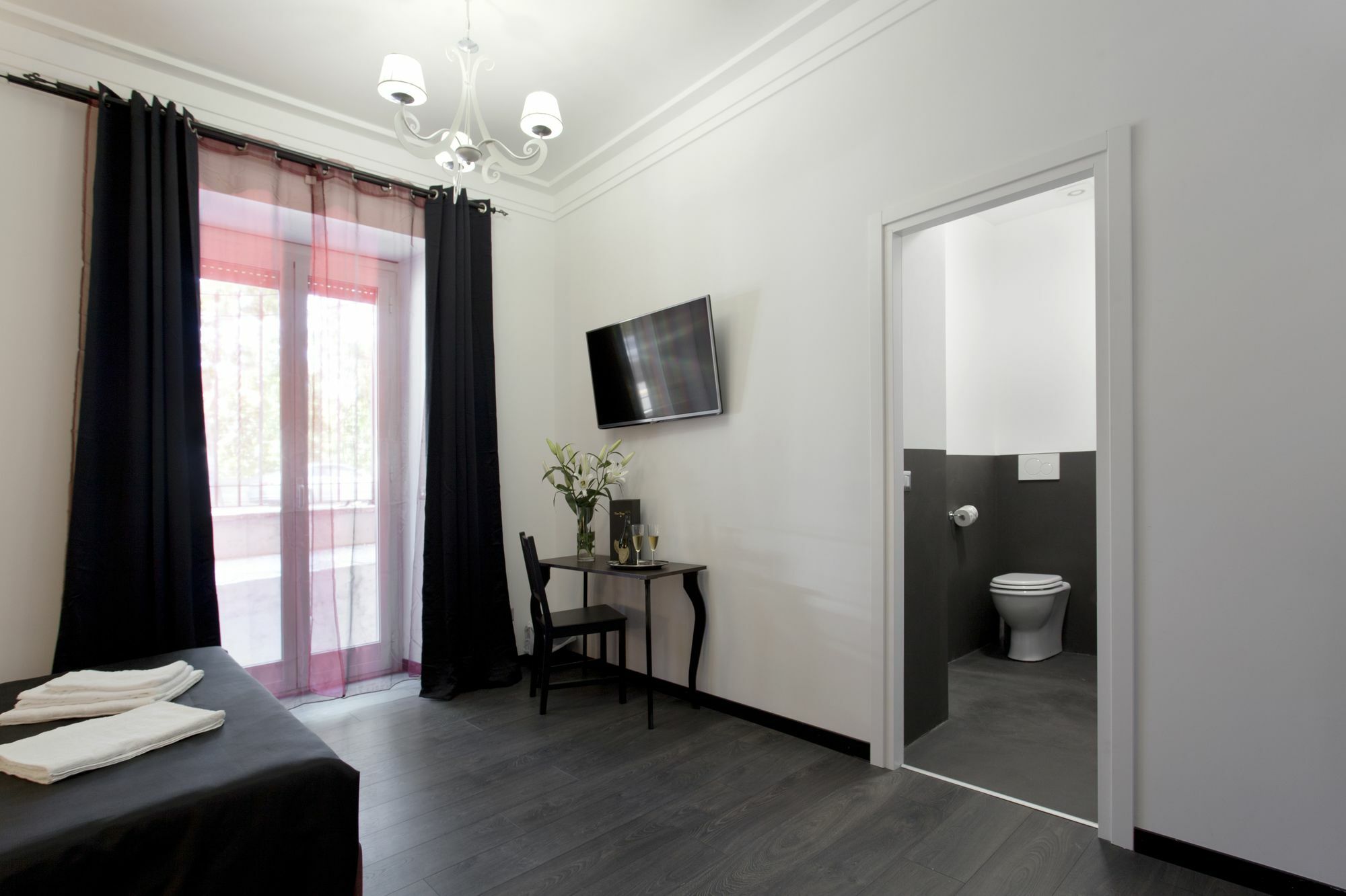 Secret Rhome Guest house