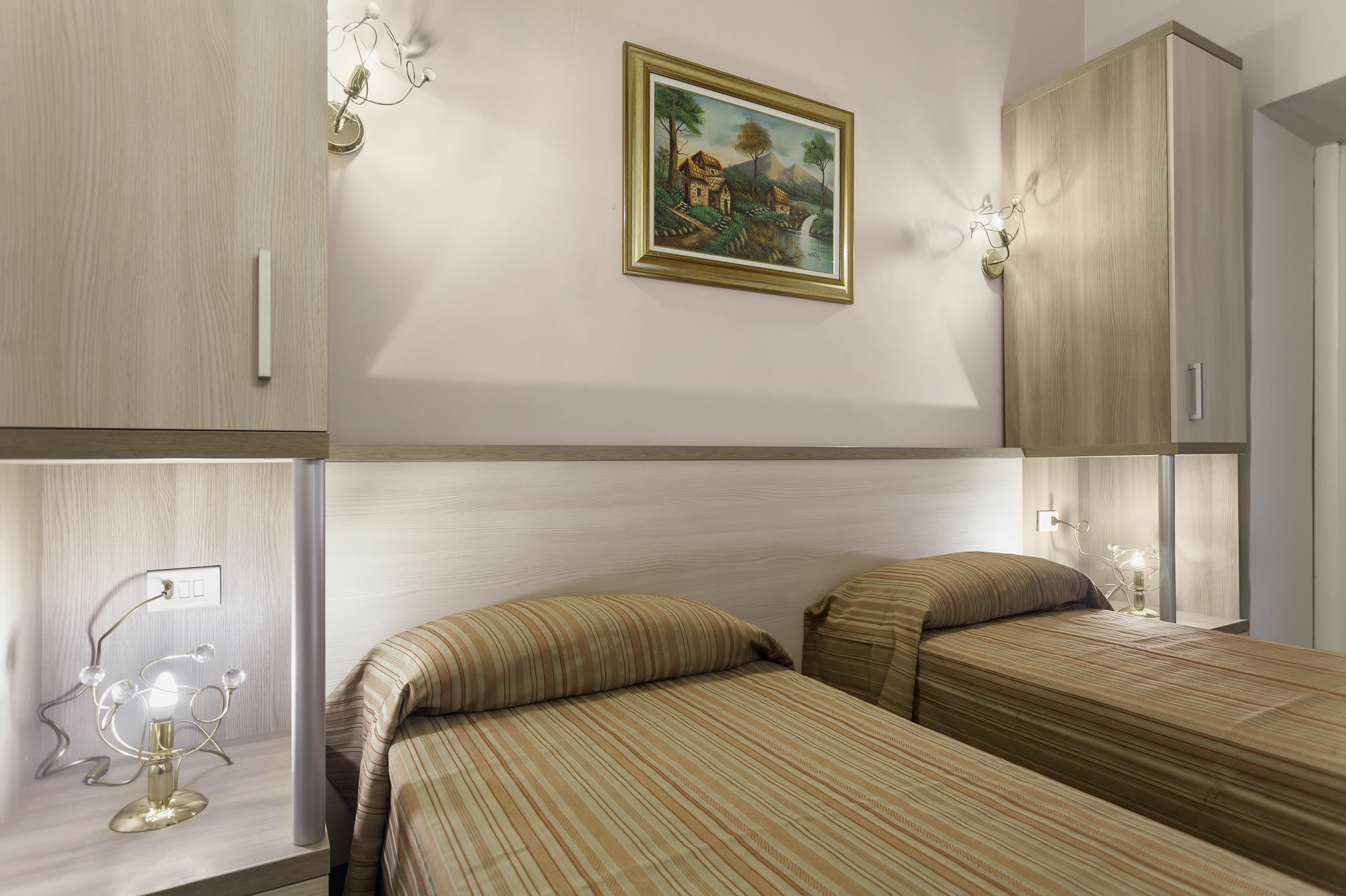 Guest house Domus Napoleone 3*
