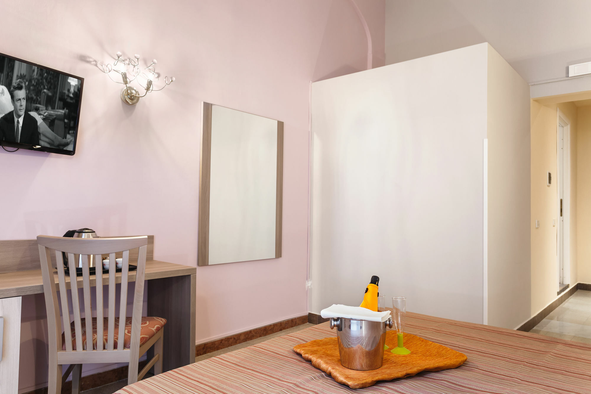 Domus Napoleone 3*