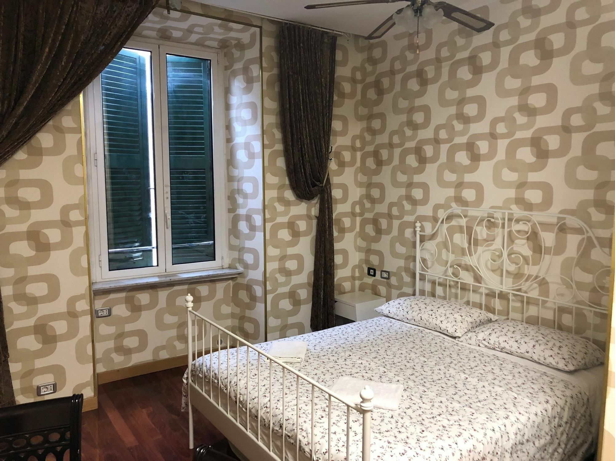 Friend House 2 Hotel