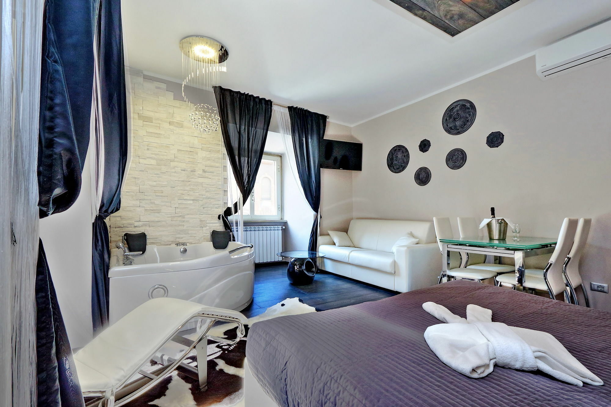 Paradise Rome