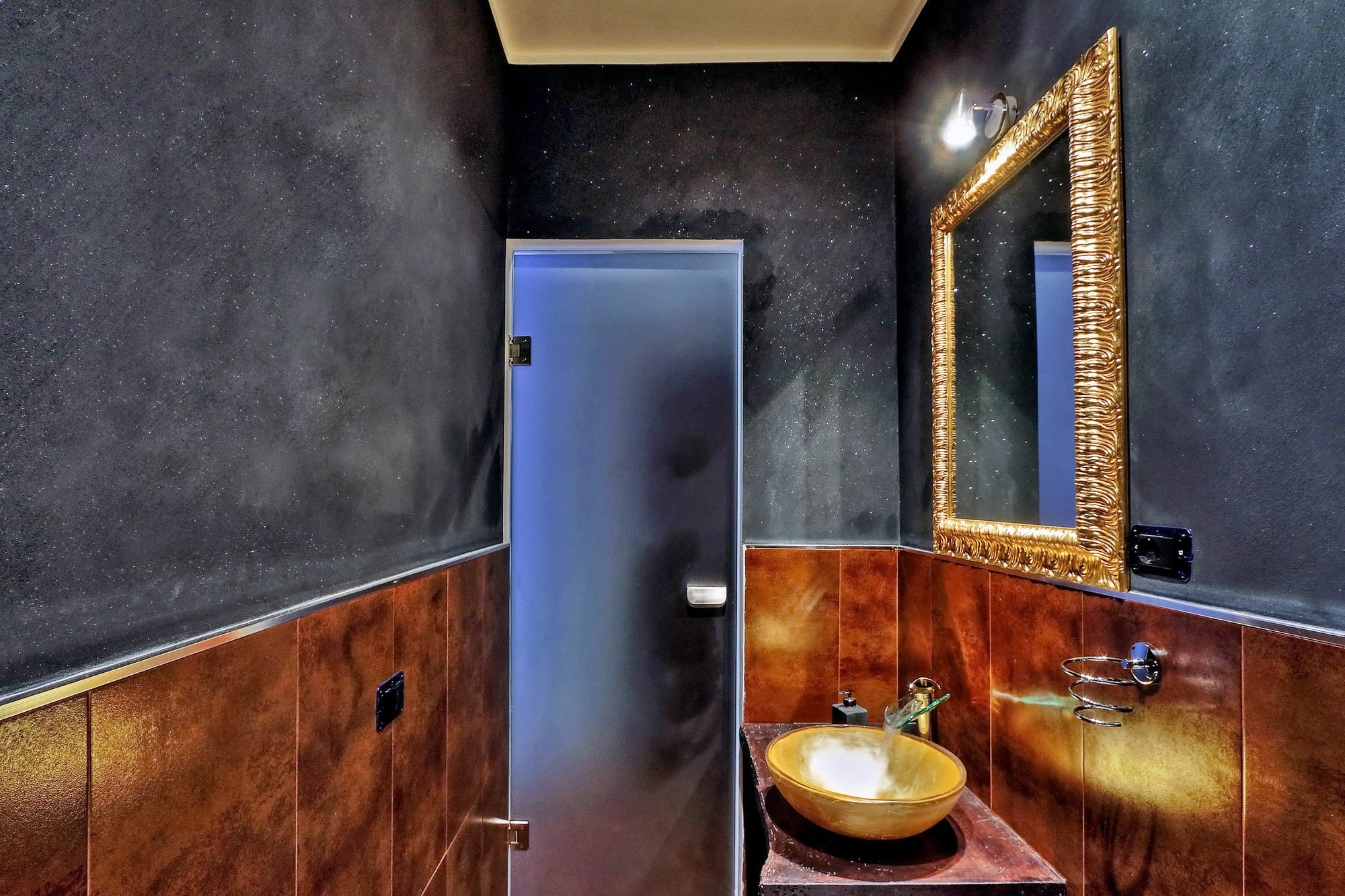 Paradise Guest house 3*