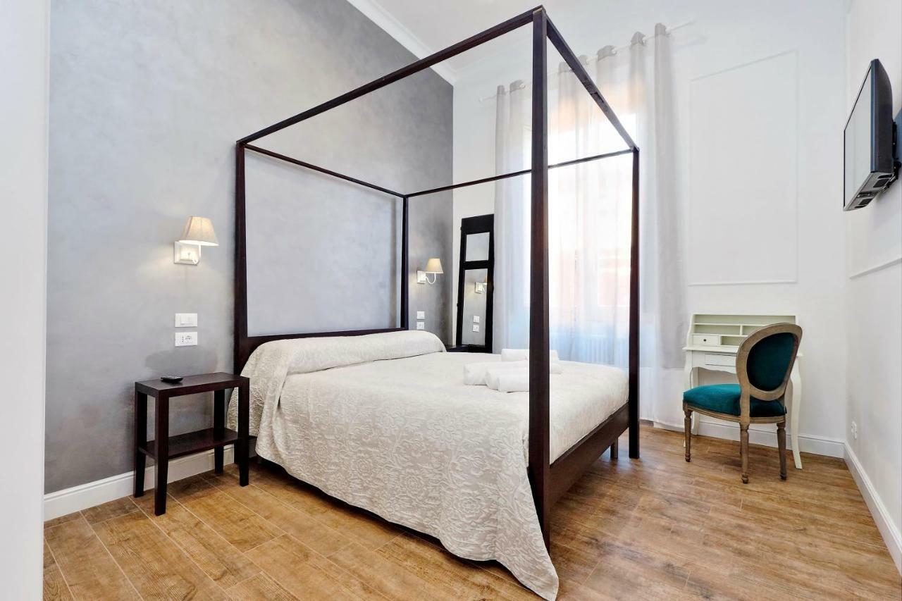Luxury Sabina 50 Mt From Trevi Fountain *
