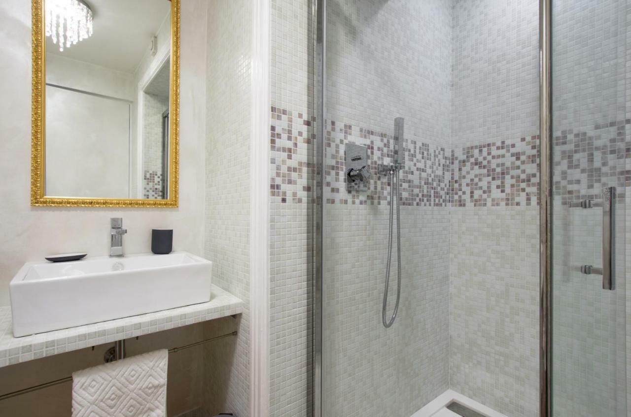 6 Stars Apartment *