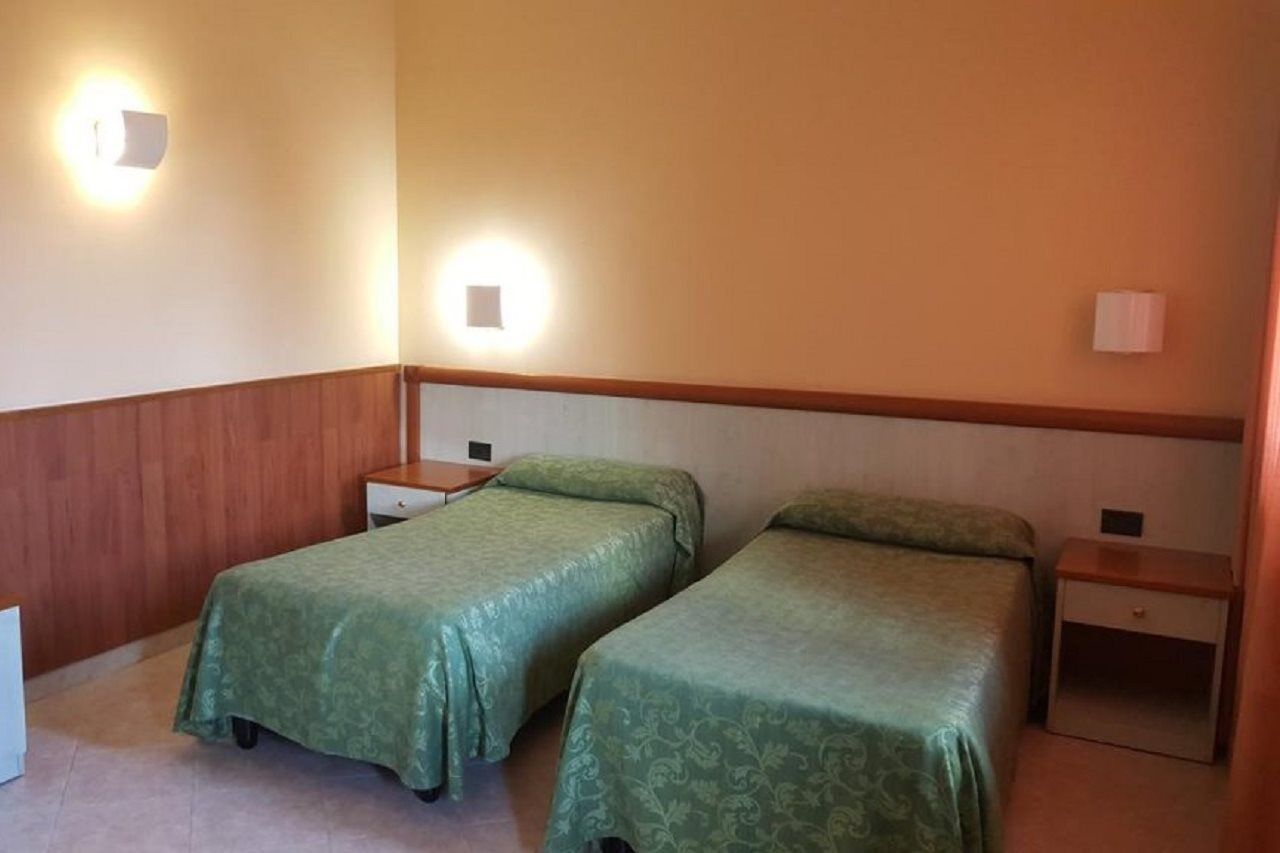 Laurence Hotel 3*