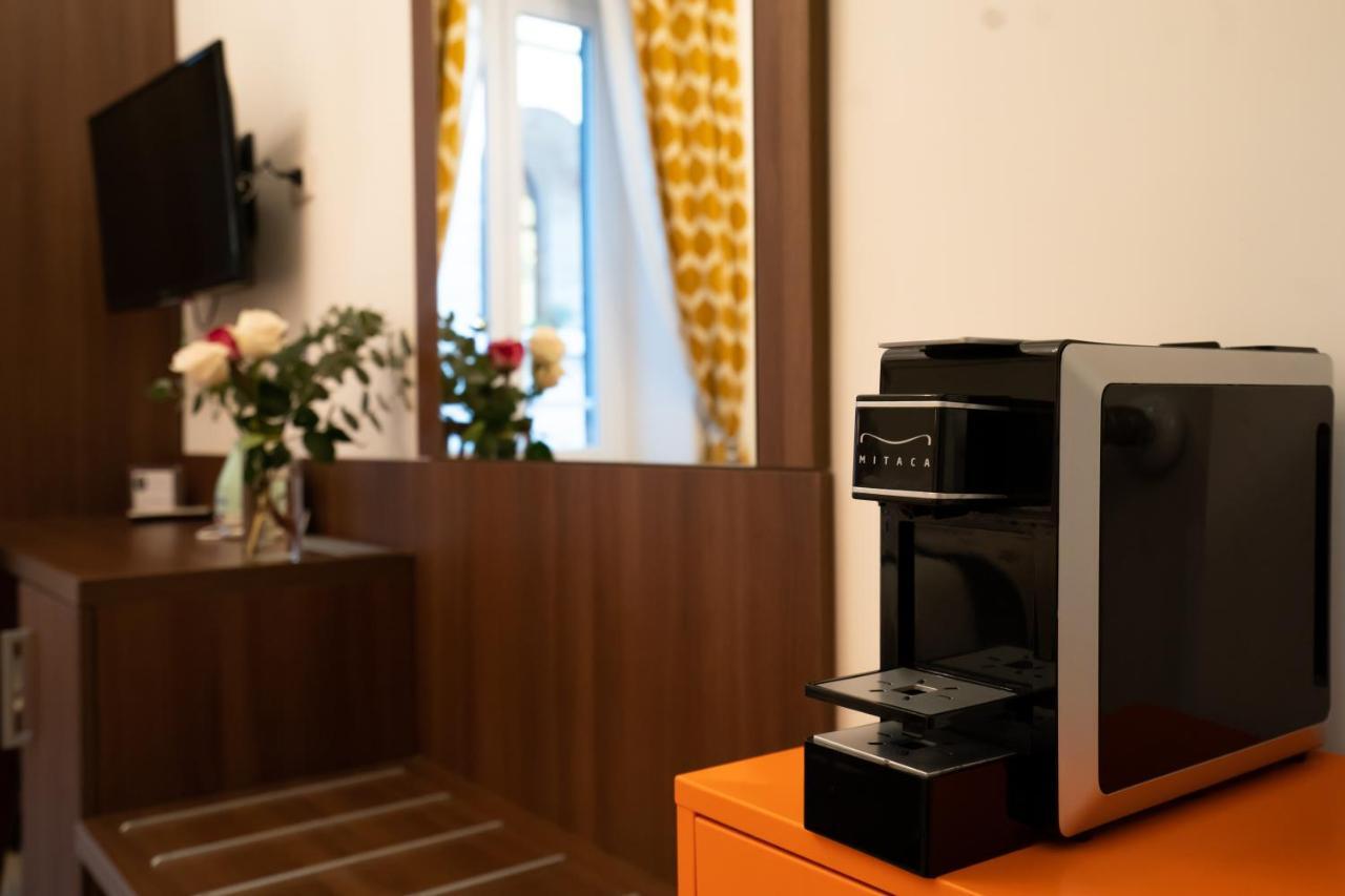 Archi Di 3* Rome