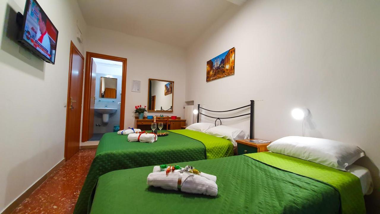 La Casa Verde Roma - Free Secure Parking If You Book 3 Nights *