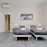 Vatican Museum Bright Apartment Up To 8 People