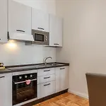 Rione Prati Elegant Apartment With Balcony