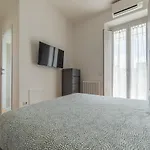 Rione Prati Elegant Apartment With Balcony