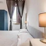Roma House Piramide