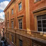 Family Room in Via del Corso Central
