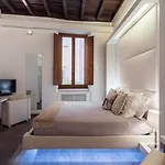 Gigli D\'Oro Suite