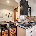 Spanish Steps Miracle Suite
