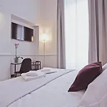 Gemini Suites Navona
