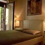 Sweet Giulia\'S Apartment