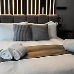 Heysuite - Luxury House - Roma Trastevere