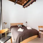 Golden House Buddyrent