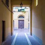 The Best Rent - Two-Bedroom Apartment Near Fori Imperiali