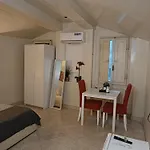 Navona Private Rooms bnb