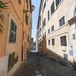 Ibernesi 23 - Fori Imperiali