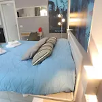 Cineroma Guesthouse