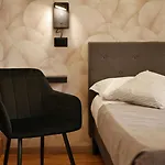 Rooms Piramide