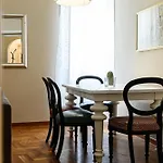 Comfortable & Cozy By Ndp Rent