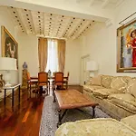 Ych-Magnifica Residenza A Campo De Fiori