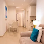 Moderno Alloggio A Roma Centro