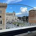 Piazza Venezia Luxury Suite