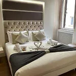 Piazza Venezia Luxury Suite