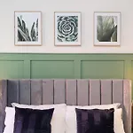 Vatican Flower Apartment