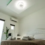 Felix Rooms