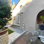 Exclusive Villa With Private Garden - 5 Minutes From The Colosseum