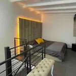 Exclusive Villa With Private Garden - 5 Minutes From The Colosseum