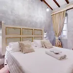 Suite Experience Spanish Steps Apartment