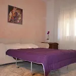 Casa Costanza