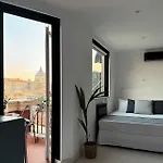 La Vue De Pauline