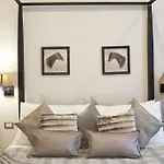 Town House 62