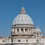Rental In Rome Trevi Fouintain View Apartment
